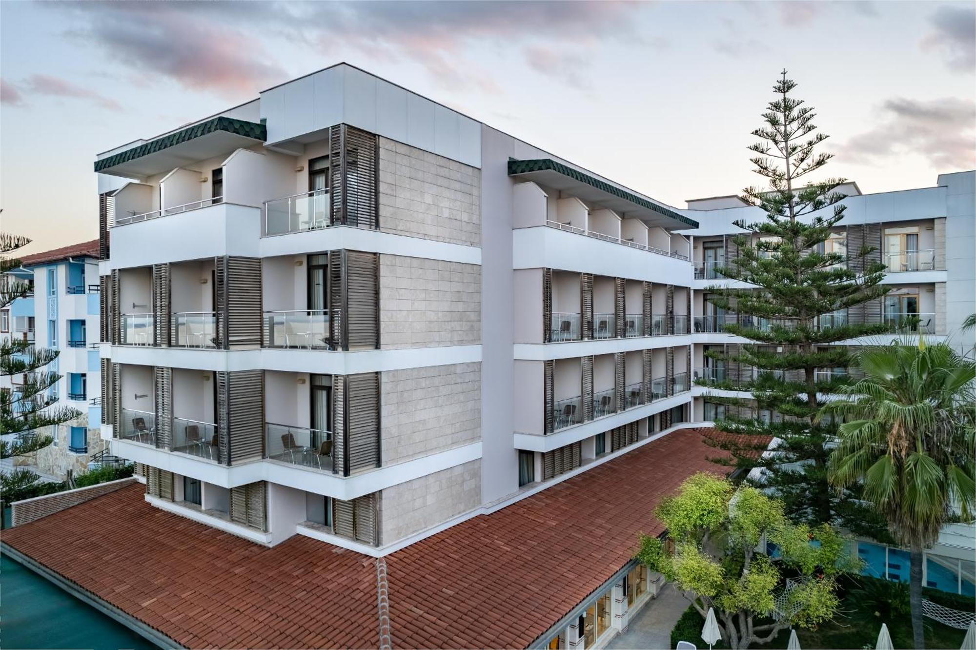 Trendy Side Beach Adults Only Exterior photo